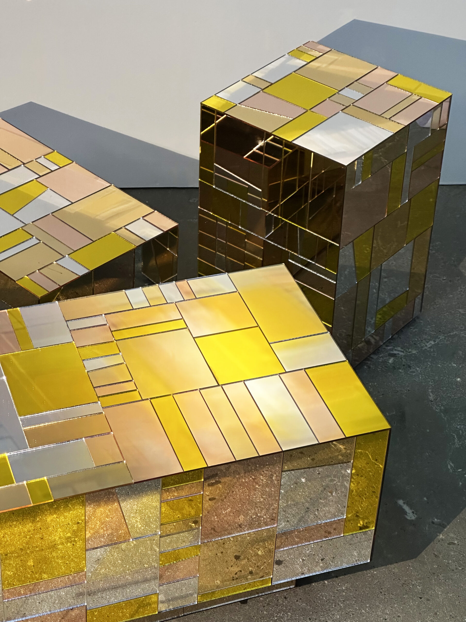 Quilted mirror objects at Kazerne 3